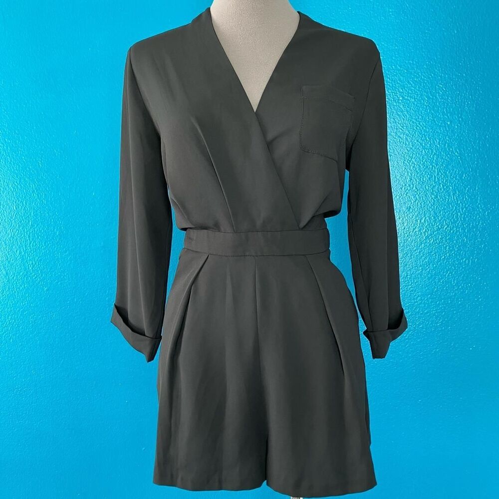 Topshop Dressy 3/4 Sleeve Wrap Romper in Black w/ Pockets US 2